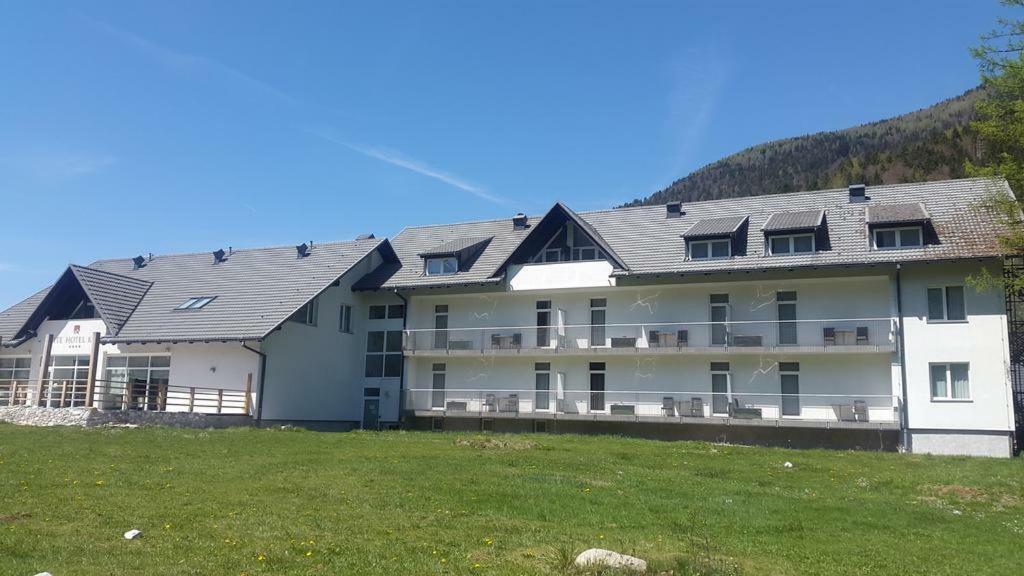 Klass 302 Apartment Kranjska Gora Ngoại thất bức ảnh